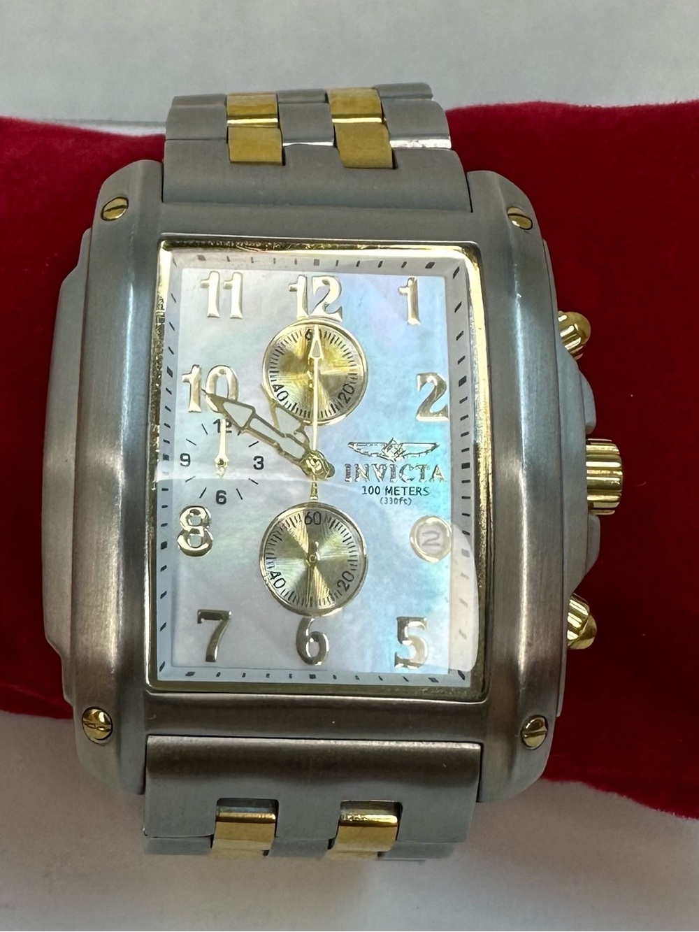Invicta Signature Collection 7157 Two-Tone Silver Gold Men's Chronograph Watch